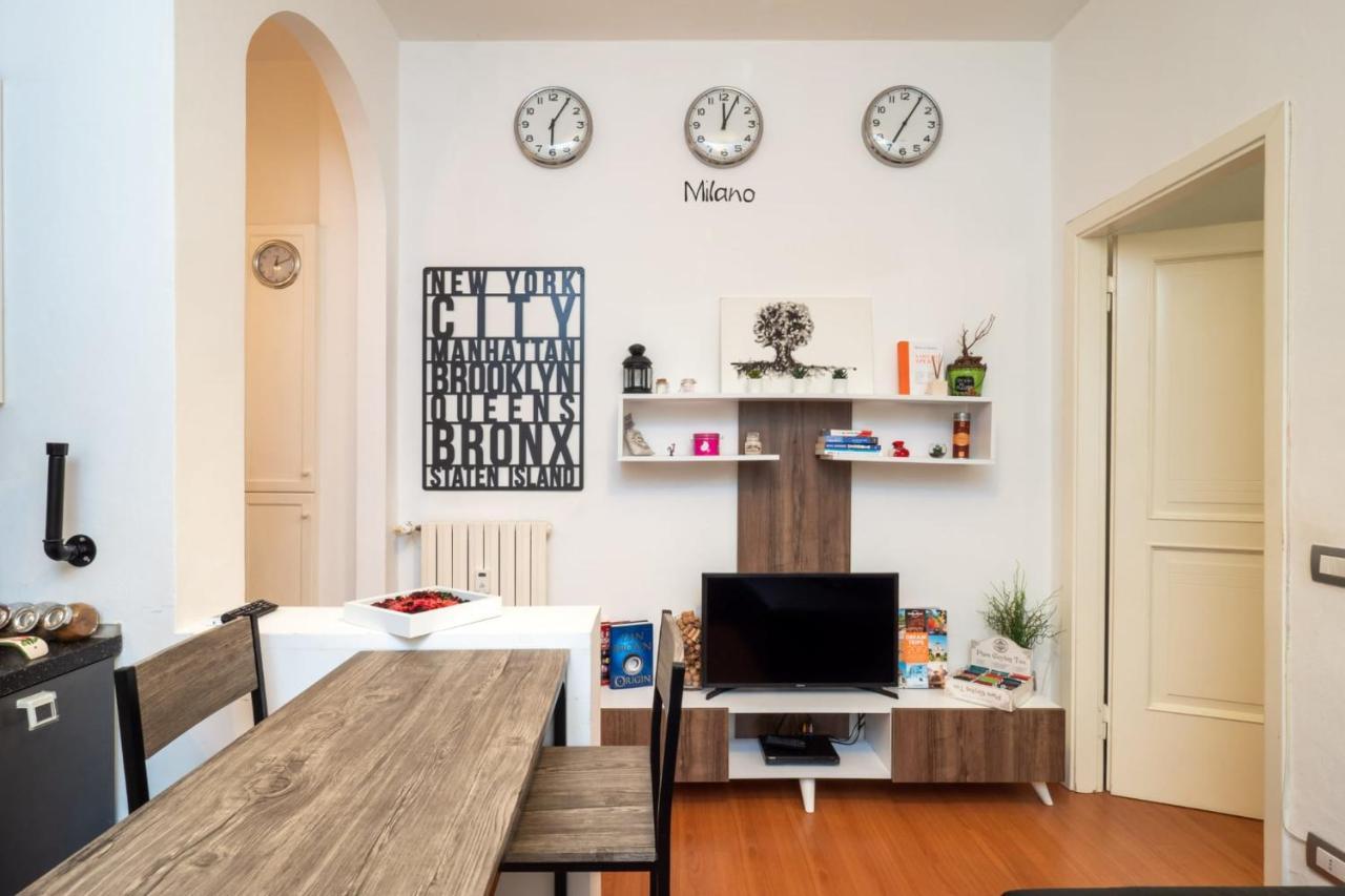 Navigli Apartment- Hosted By Sweetstay Мілан Екстер'єр фото